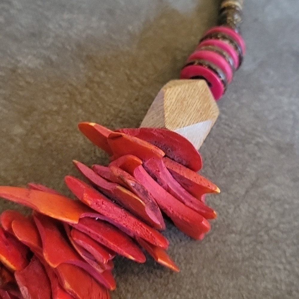 Vtg Horn Wood Beaded Tribal Warrior Avant Garde Festival Unisex Necklace - Picture 5 of 9